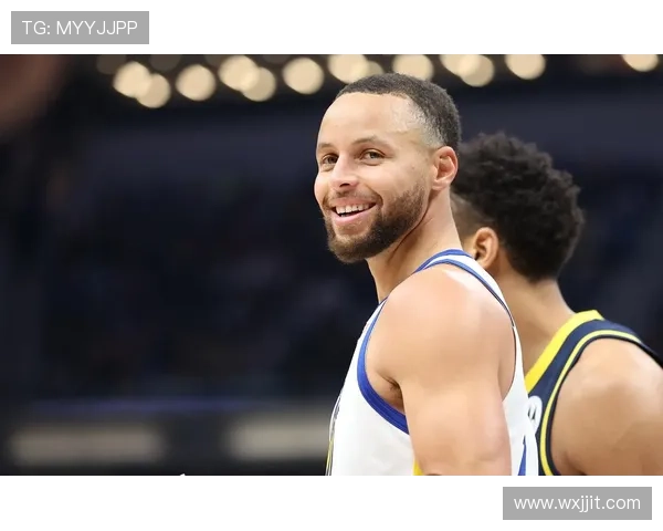 库里再度荣耀加冕荣获2025年NBA最佳球员奖创历史新篇章